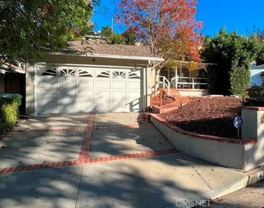 4214 Saugus Avenue - Photo Thumbnail 1