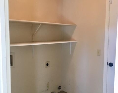 205 N Elster Drive - Photo Thumbnail 10