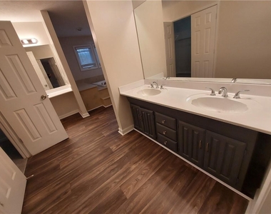 4837 Castlewood Drive Sw - Photo Thumbnail 28