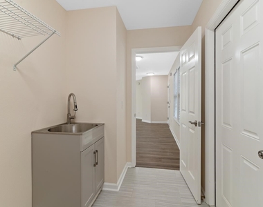 2324 Brynmahr - Photo Thumbnail 6