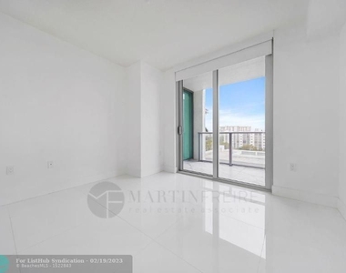 300 Sunny Isles Blvd - Photo Thumbnail 22