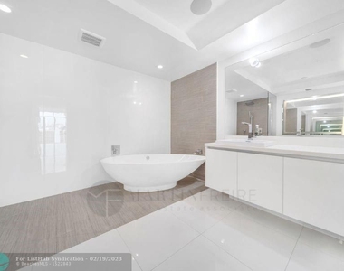 300 Sunny Isles Blvd - Photo Thumbnail 24