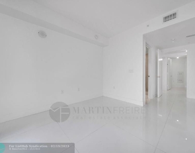 300 Sunny Isles Blvd - Photo Thumbnail 23