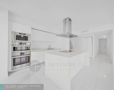 300 Sunny Isles Blvd - Photo Thumbnail 2