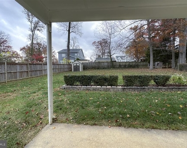 2004 Hillside Drive - Photo Thumbnail 3