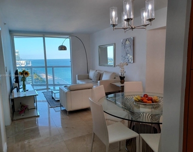 6365 Collins Ave - Photo Thumbnail 10