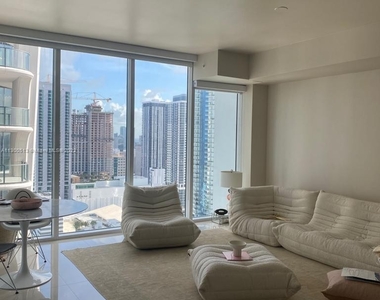 1040 Biscayne Blvd - Photo Thumbnail 1