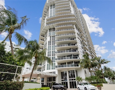 10225 Collins Ave - Photo Thumbnail 30