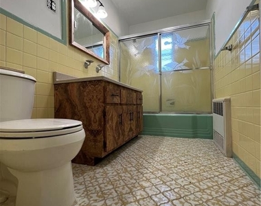 2161 West 12th Street - Photo Thumbnail 10