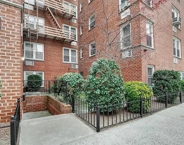 1717 East 18th Street - Photo Thumbnail 10