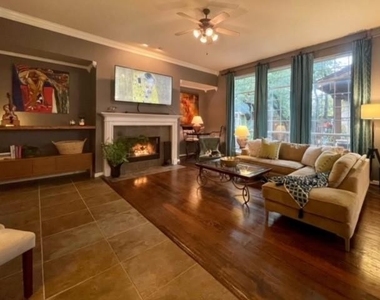 6809 Falcon Crest Lane - Photo Thumbnail 0