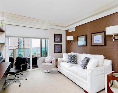 150 Sunny Isles Blvd - Photo Thumbnail 11