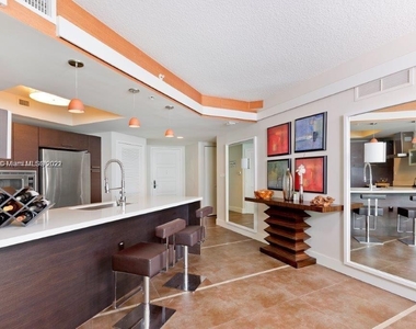 150 Sunny Isles Blvd - Photo Thumbnail 2