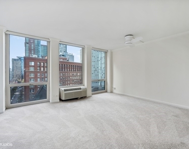 111 E Chestnut Street - Photo Thumbnail 14