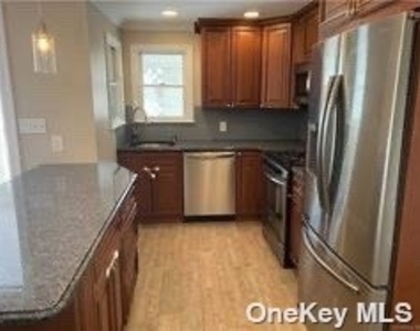 35 Trenton Avenue - Photo Thumbnail 2