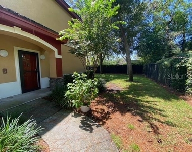 2107 Portofino Place - Photo Thumbnail 2