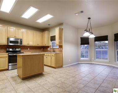 2610 Fairwood Drive - Photo Thumbnail 10