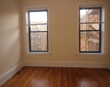 1165 E 52nd Street - Photo Thumbnail 15