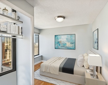 30 E Huron Street - Photo Thumbnail 11