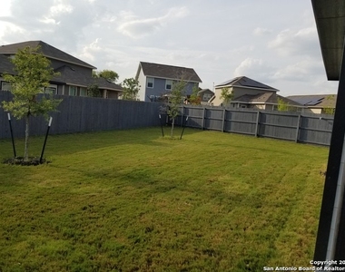 6123 Longhurst Way - Photo Thumbnail 17