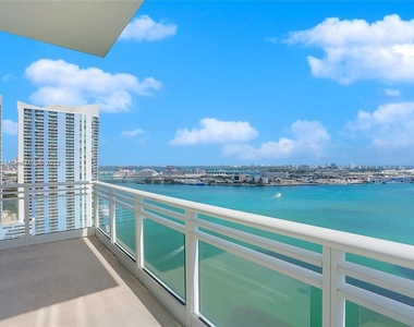 900 Brickell Key Blvd  #2203 - Photo Thumbnail 27