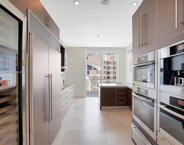 900 Brickell Key Blvd  #2203 - Photo Thumbnail 19