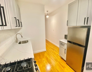 314 East 11 Street - Photo Thumbnail 8