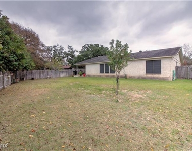 118 Live Oak Dr - Photo Thumbnail 28