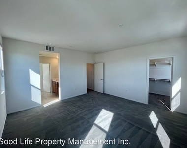 1455 Banahaw Way Unit 3 - Photo Thumbnail 11