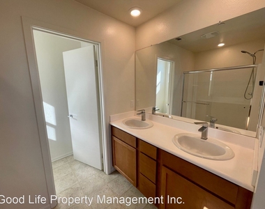 1455 Banahaw Way Unit 3 - Photo Thumbnail 12