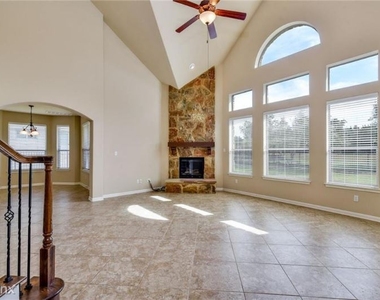 4713 Mont Blanc Dr - Photo Thumbnail 5