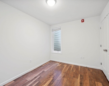 4620 Sansom St A Unit 1 - Photo Thumbnail 14