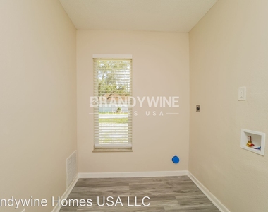 2417 Covington Ave, Spring Hill, Florida 34608 - Photo Thumbnail 2