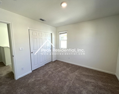 7949 Arcadia Dr - Photo Thumbnail 16