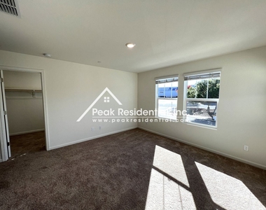 7949 Arcadia Dr - Photo Thumbnail 22