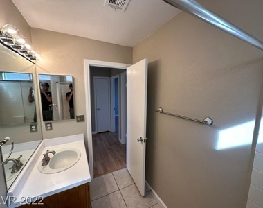 5321 Strawberry Tree Street - Photo Thumbnail 26