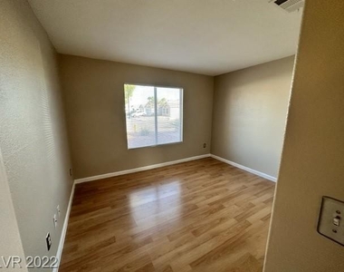 5321 Strawberry Tree Street - Photo Thumbnail 27