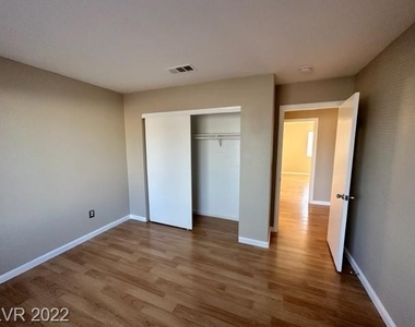 5321 Strawberry Tree Street - Photo Thumbnail 28