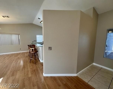 5321 Strawberry Tree Street - Photo Thumbnail 5