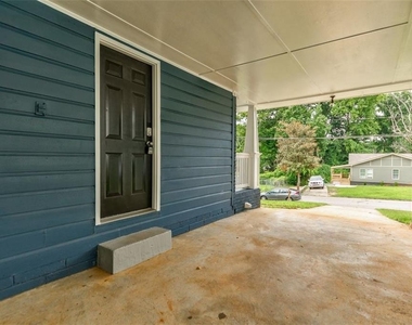 1582 Lincoln Avenue Se - Photo Thumbnail 4