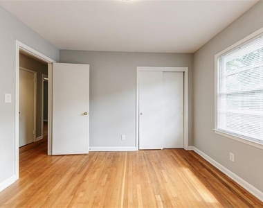 1582 Lincoln Avenue Se - Photo Thumbnail 21