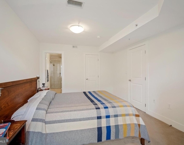 1334 Belmont St Nw #201 - Photo Thumbnail 14