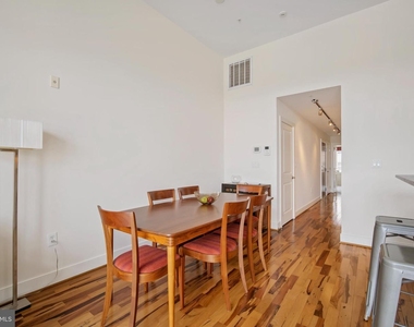 1334 Belmont St Nw #201 - Photo Thumbnail 10