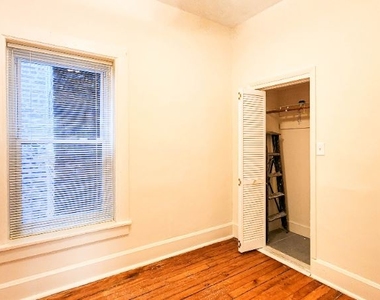 1743 W Huron St 3 - Photo Thumbnail 5