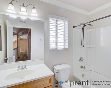 2328 South Lynn Court - Photo Thumbnail 7