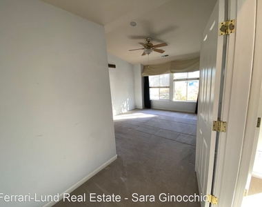 570 Muir Pass Court - Photo Thumbnail 16