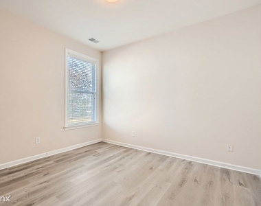 3420 Arbroath Drive Unit - Photo Thumbnail 8