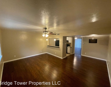 2910 Throckmorton Street - Photo Thumbnail 1