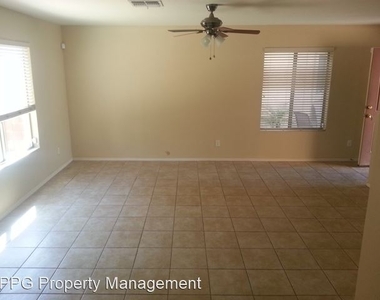 12923 W Peppertree Ln - Photo Thumbnail 2