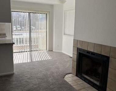 3045 Kings Ridge Blvd #1 - Photo Thumbnail 7